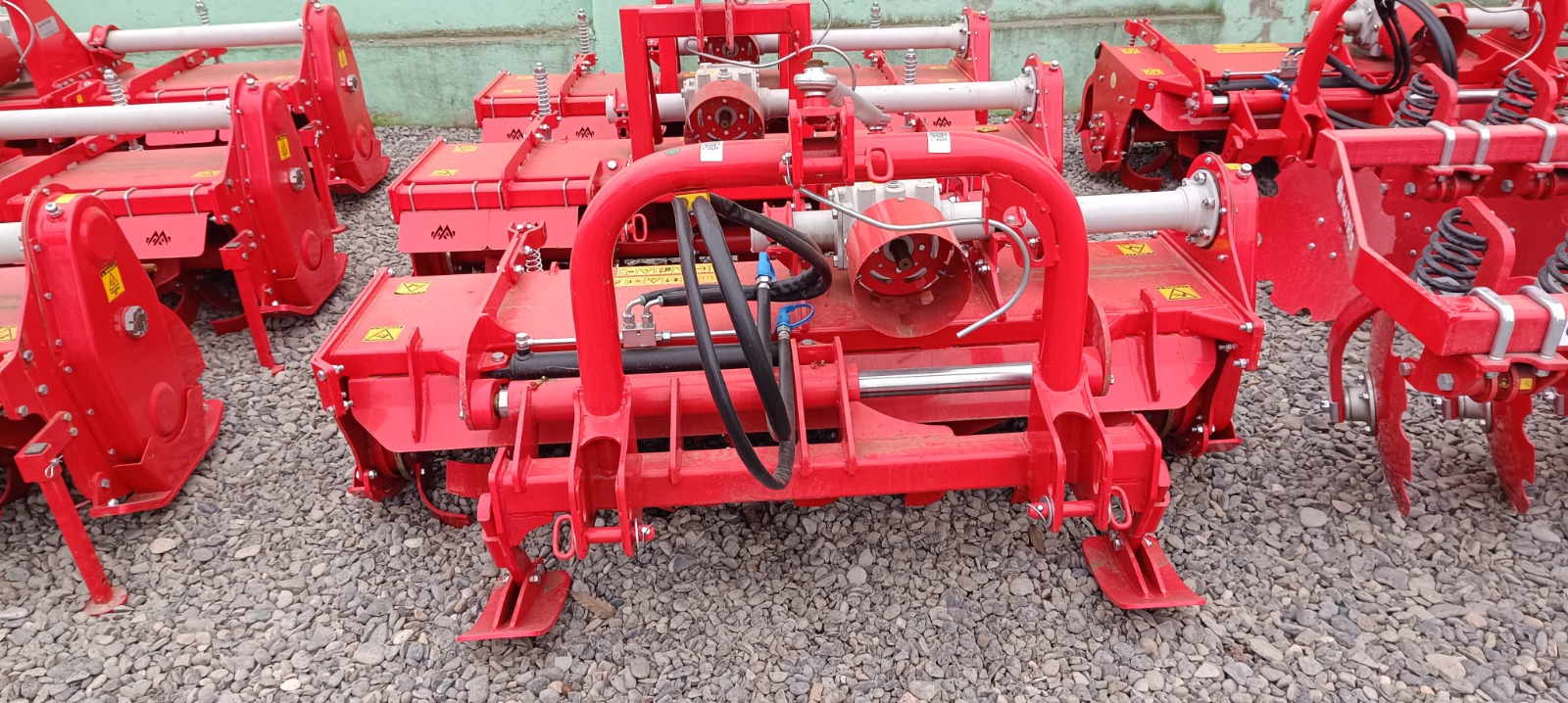 VİCTORİA 210 sm hidravlik tənzimlənən əyribıçaqlı frez